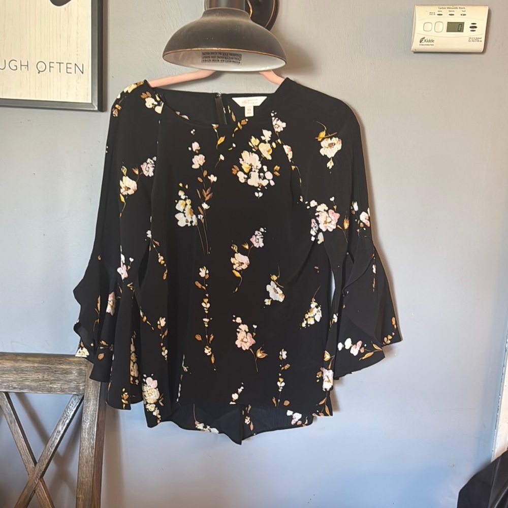 LC Lauren Conrad Black and White Asymmetrical Bell Sleeve Blouse